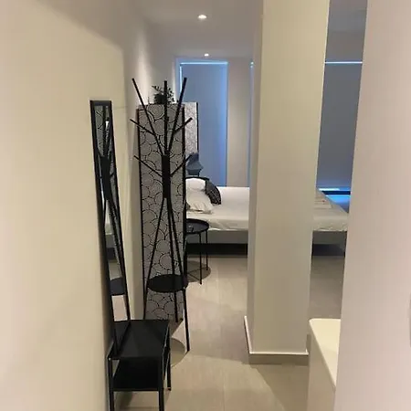 Paradise Homes 8 Апартаменти Ларнака
